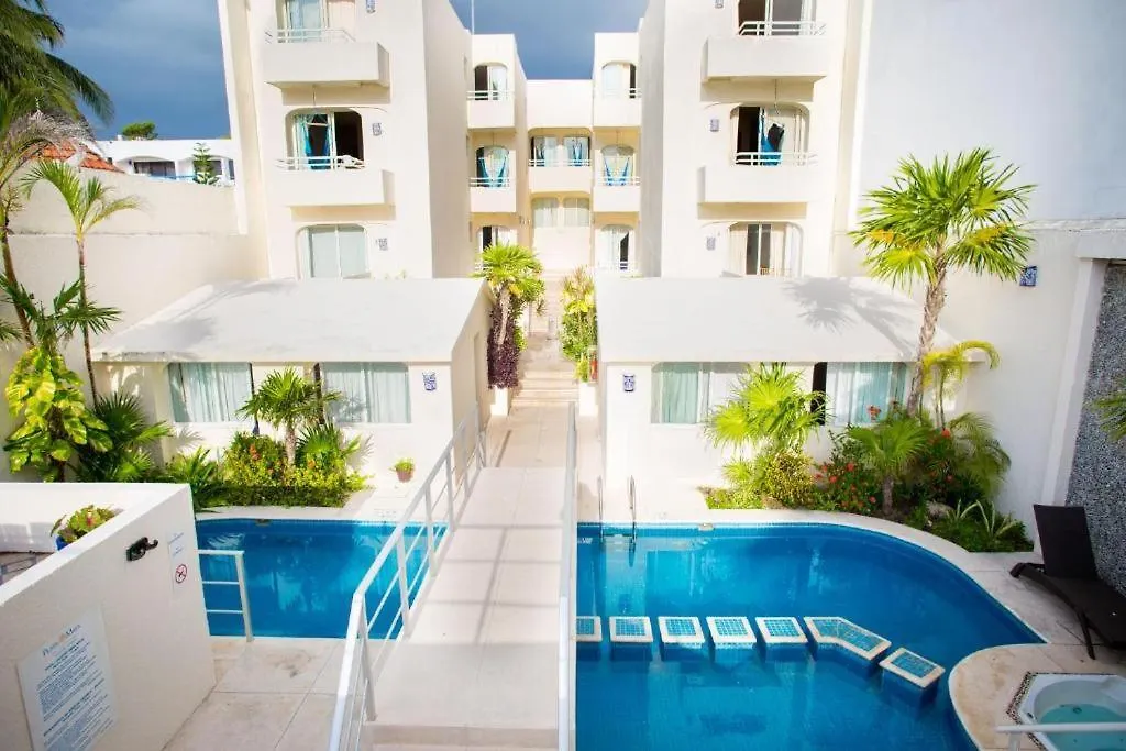 Luciana Hotel & Beach Club Playa del Carmen 4*,